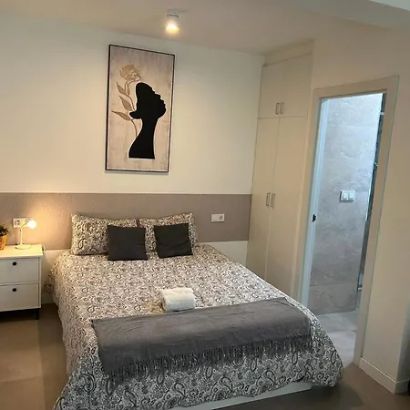 Nieves Apartment *